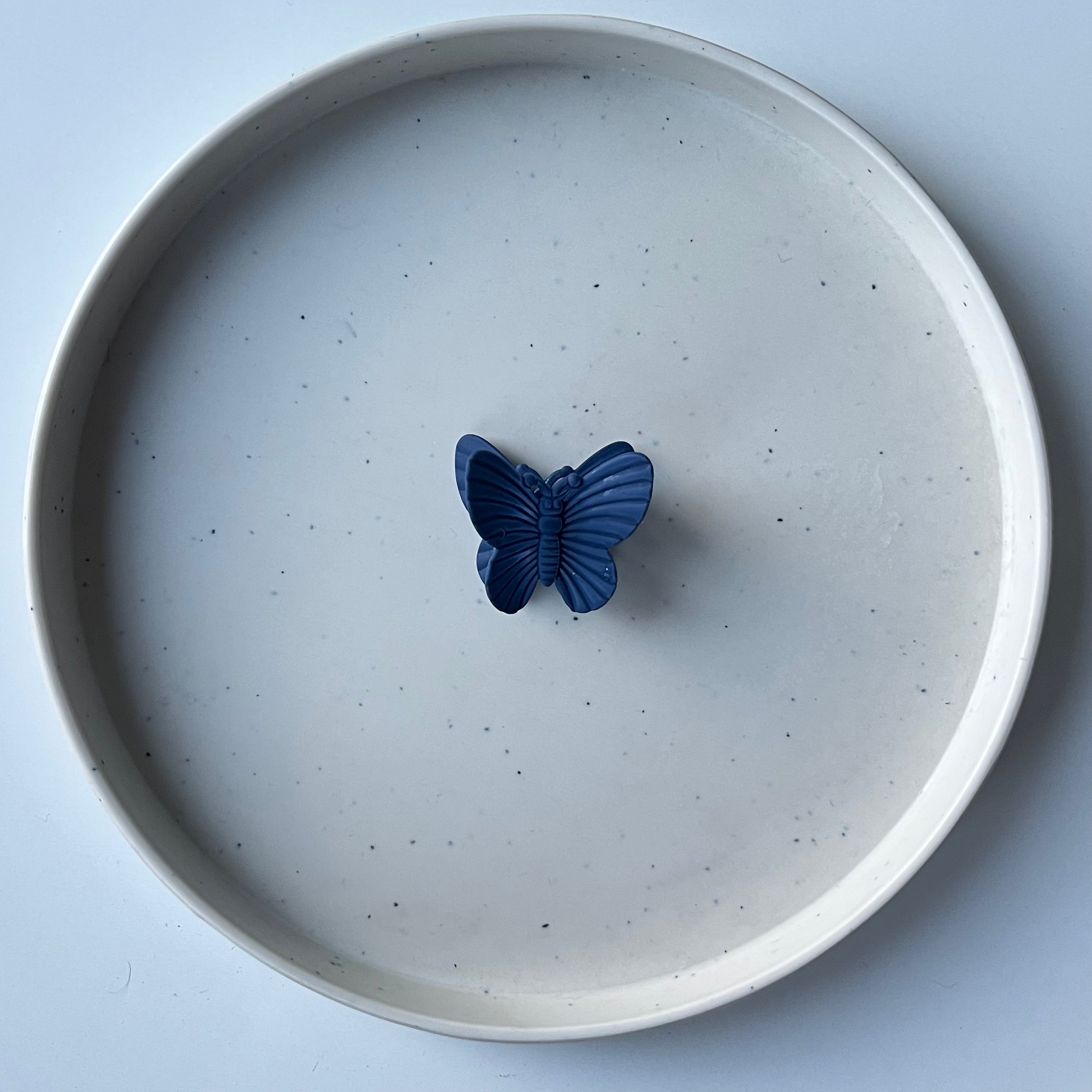 Papillon Matte Claw Clip – Small